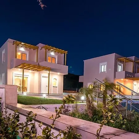 Regina - Double Pool Paradise Villa *